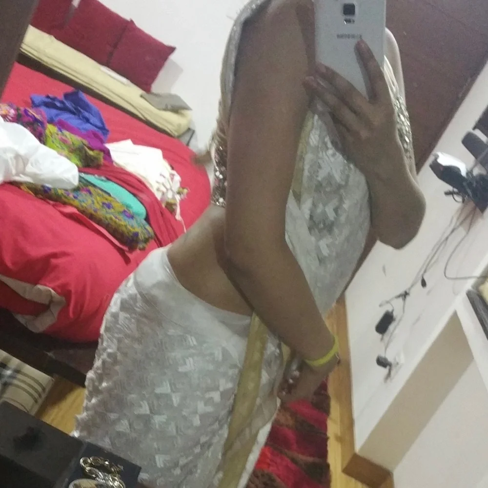 Lucknowi thread Embroidered Saree with slim Petticoat - Picture 13 of 15